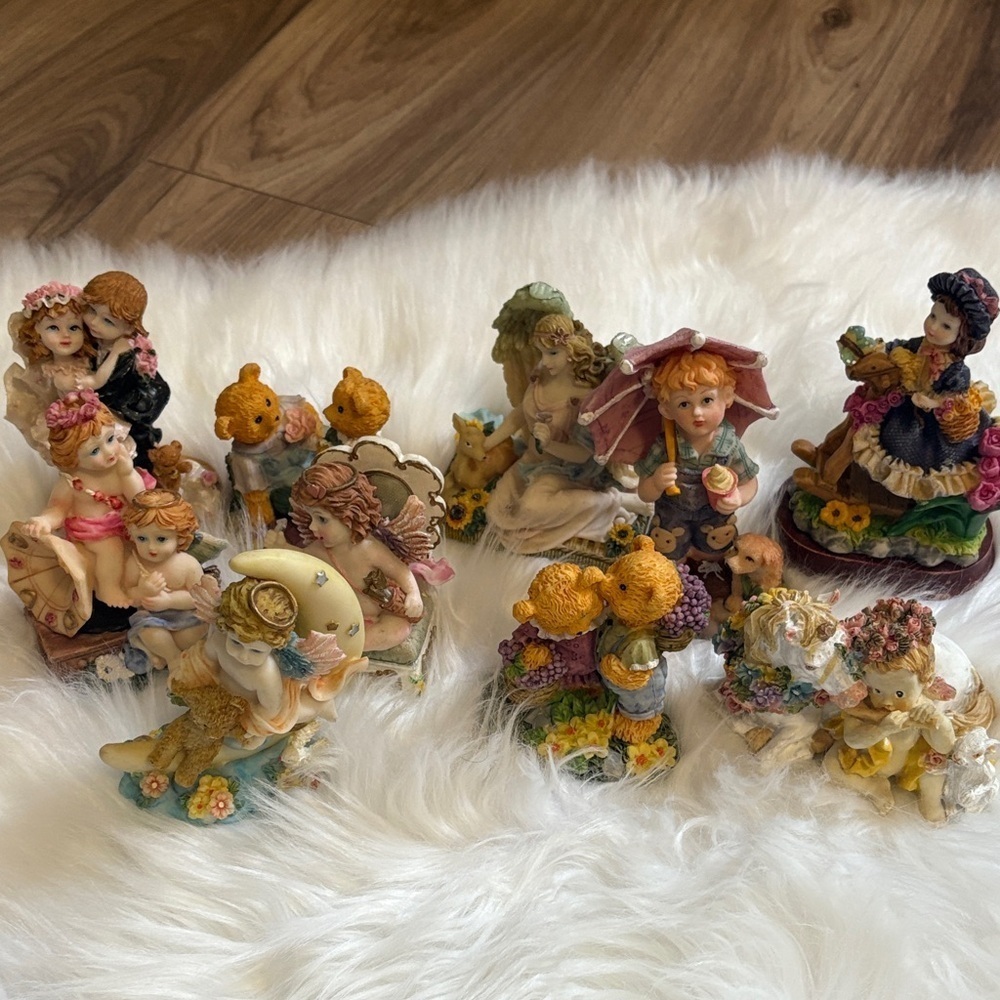 Vintage Whimsical Figurine Set with Floral Details 10pcs